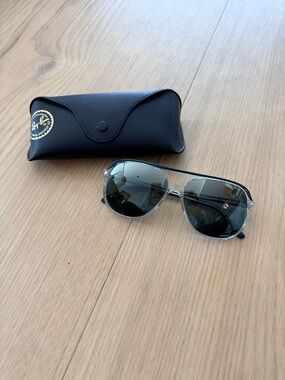 Ray-Ban Men’s Clear Frame Aviator style Sunglasses (RB2196 BILL)